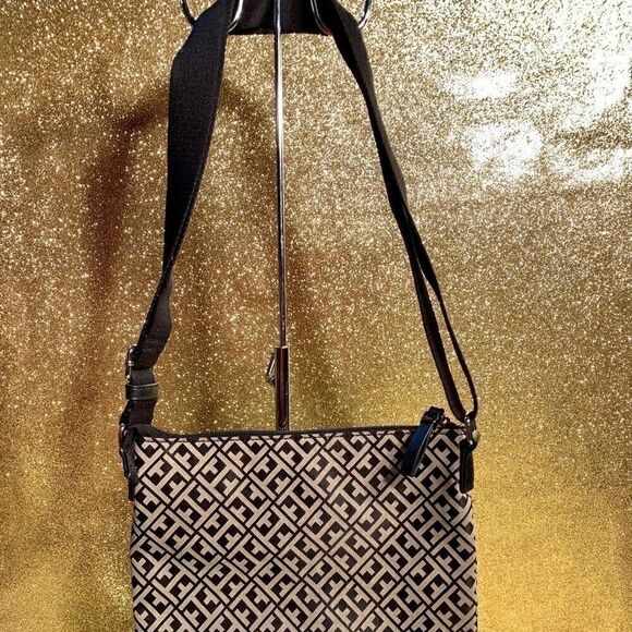 Tommy Hilfiger Shoulder Bag - Picture 5 of 9